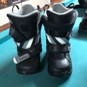 Burton grom boots
